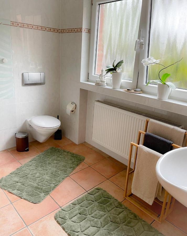 Modernes Appartement Im Gruenen - Stilvoll Und Komfortabel Cologne Exterior photo