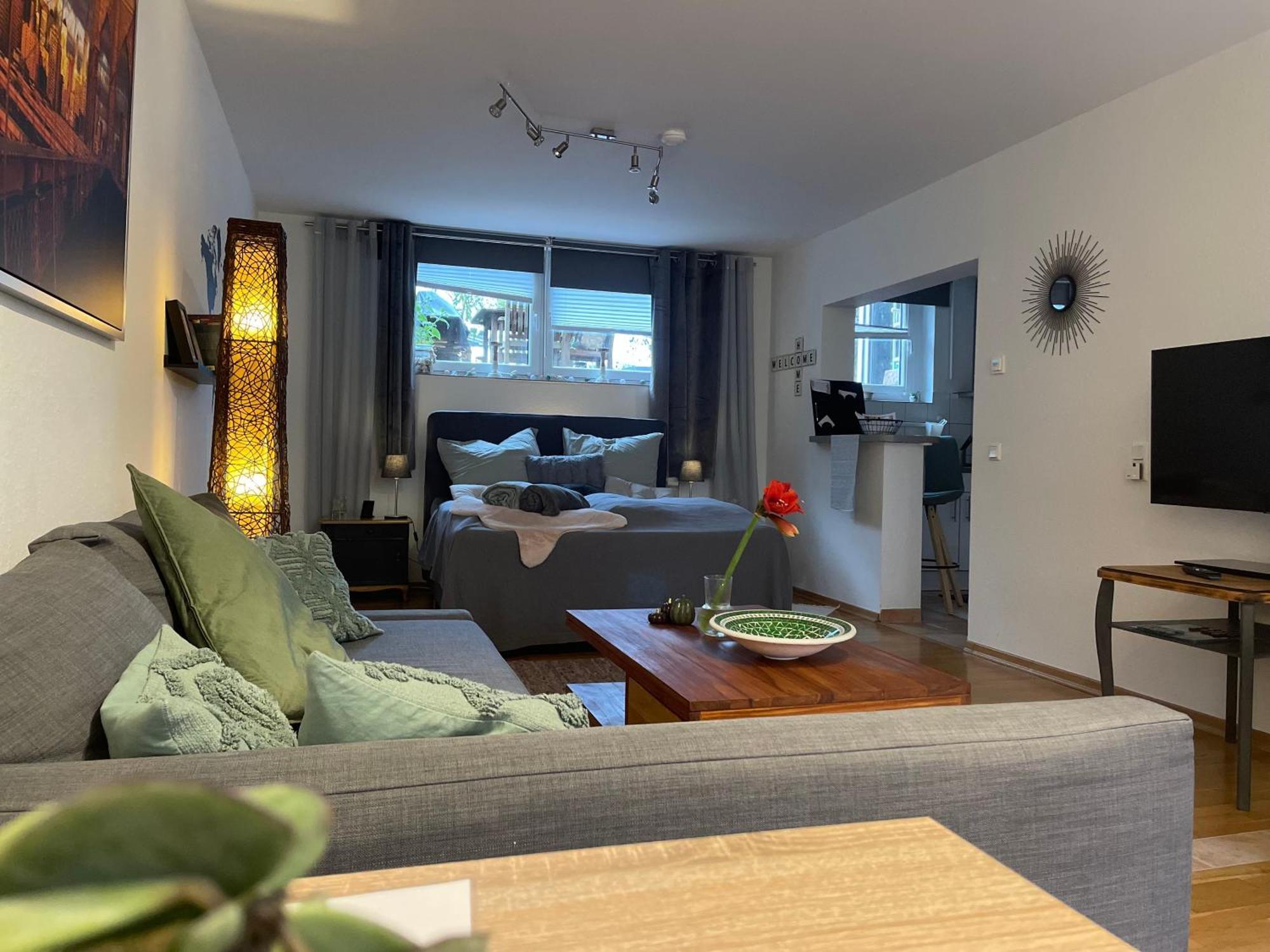 Modernes Appartement Im Gruenen - Stilvoll Und Komfortabel Cologne Exterior photo